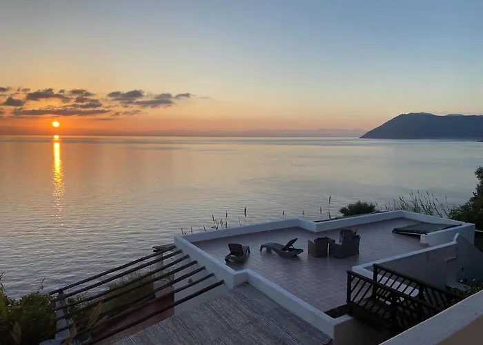 Holiday home Eolian Mare - Floating Over The Sea San Salvatore (Messina)