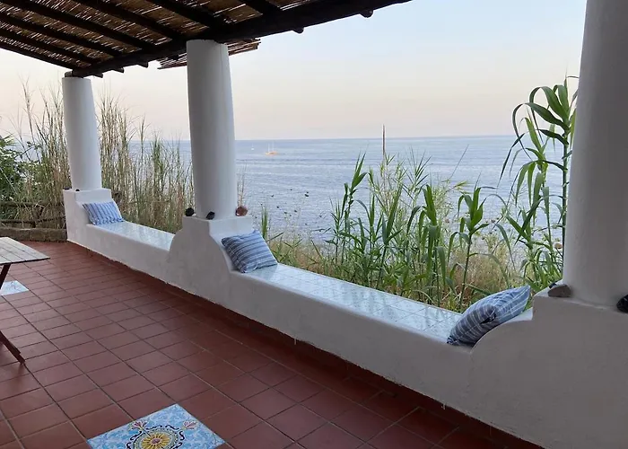Holiday home Eolian Mare - Floating Over The Sea San Salvatore (Messina)