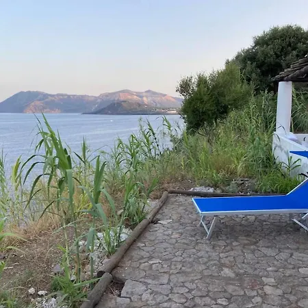 Eolian Mare - Floating Over The Sea Vakantiehuis