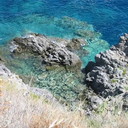 Eolian Mare - Floating Over The Sea Casa vacanze San Salvatore (Messina)