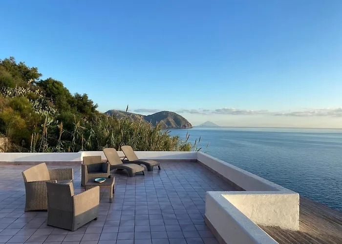 Eolian Mare - Floating Over The Sea * San Salvatore (Messina)